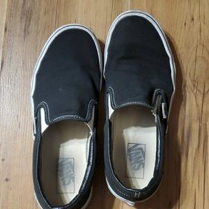 Black classic vans M8 W9.5